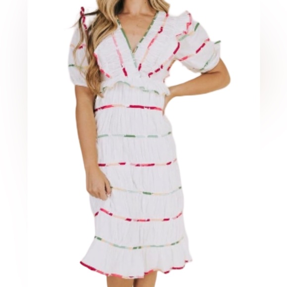 Storia Dresses & Skirts - Storia Mixed Print White Midi Dress Ruffled V-Neck Spring Large
